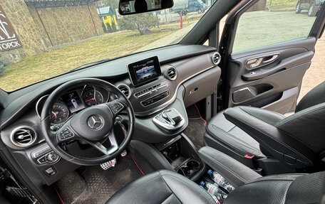 Mercedes-Benz V-Класс, 2017 год, 5 200 000 рублей, 16 фотография
