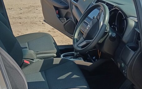 Honda Fit III, 2019 год, 1 500 000 рублей, 5 фотография
