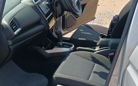 Honda Fit III, 2019 год, 1 500 000 рублей, 6 фотография
