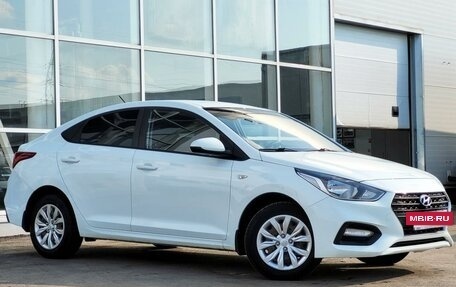 Hyundai Solaris II рестайлинг, 2018 год, 1 300 000 рублей, 4 фотография