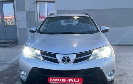 Toyota RAV4, 2014 год, 2 025 000 рублей, 3 фотография