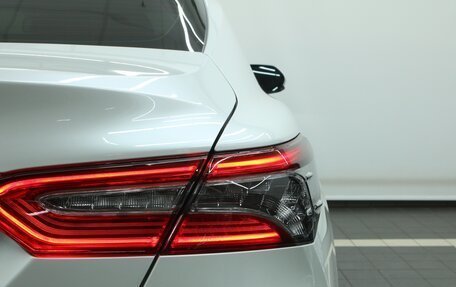 Toyota Camry, 2022 год, 3 966 000 рублей, 18 фотография