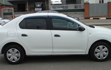 Renault Logan II, 2016 год, 580 000 рублей, 4 фотография