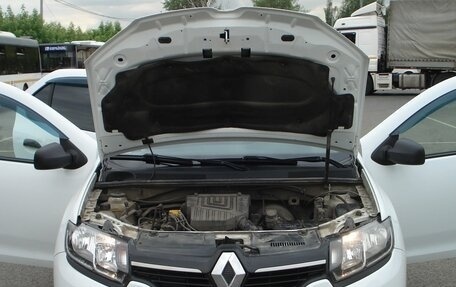 Renault Logan II, 2016 год, 580 000 рублей, 17 фотография
