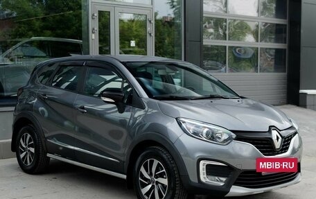 Renault Kaptur I рестайлинг, 2018 год, 1 600 000 рублей, 3 фотография