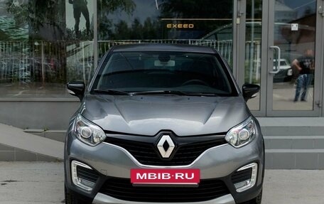 Renault Kaptur I рестайлинг, 2018 год, 1 600 000 рублей, 2 фотография