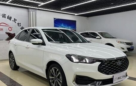 Ford Escort, 2022 год, 1 100 000 рублей, 2 фотография