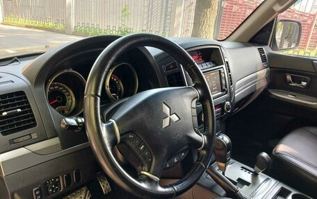 Mitsubishi Pajero IV, 2012 год, 2 475 000 рублей, 15 фотография