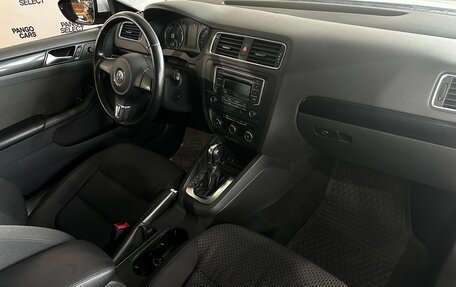 Volkswagen Jetta VI, 2013 год, 1 100 000 рублей, 3 фотография