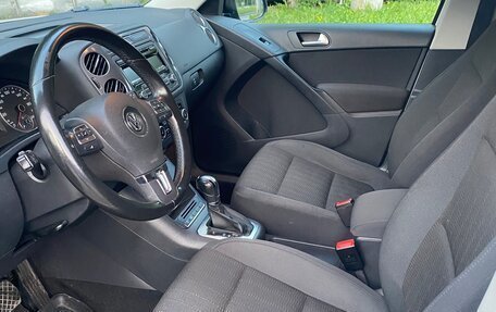 Volkswagen Tiguan I, 2011 год, 1 100 000 рублей, 2 фотография