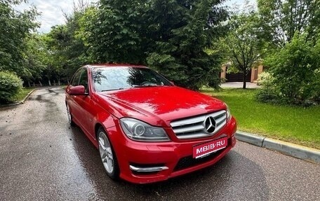 Mercedes-Benz C-Класс, 2011 год, 1 300 000 рублей, 1 фотография