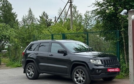 Jeep Grand Cherokee, 2012 год, 2 000 000 рублей, 2 фотография