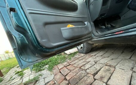 KIA Sportage IV рестайлинг, 2002 год, 315 000 рублей, 13 фотография