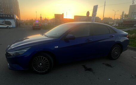Hyundai Elantra, 2021 год, 1 900 000 рублей, 5 фотография