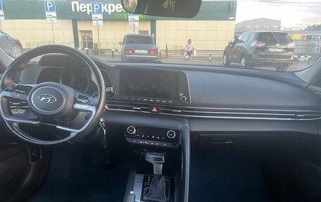 Hyundai Elantra, 2021 год, 1 900 000 рублей, 7 фотография