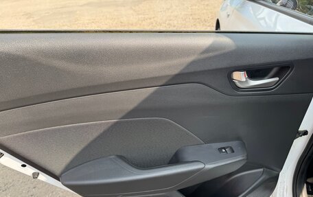 Hyundai Solaris II рестайлинг, 2019 год, 1 380 000 рублей, 11 фотография