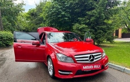 Mercedes-Benz C-Класс, 2011 год, 1 300 000 рублей, 3 фотография