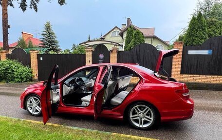 Mercedes-Benz C-Класс, 2011 год, 1 300 000 рублей, 13 фотография