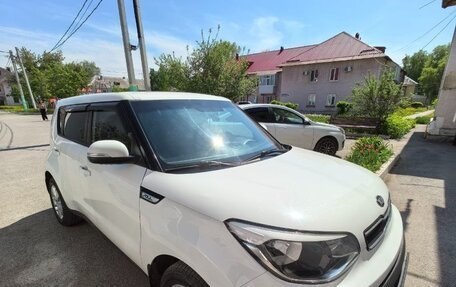 KIA Soul II рестайлинг, 2018 год, 1 390 000 рублей, 3 фотография