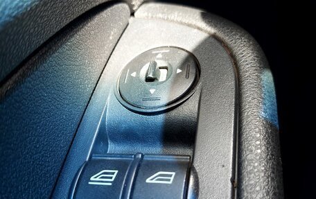 Nissan Almera, 2006 год, 402 600 рублей, 20 фотография