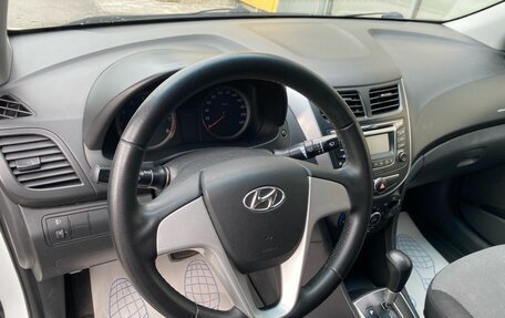 Hyundai Solaris II рестайлинг, 2013 год, 599 000 рублей, 7 фотография