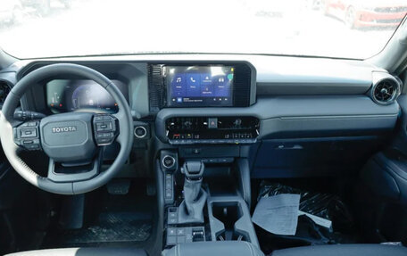 Toyota Land Cruiser Prado, 2024 год, 7 600 000 рублей, 7 фотография