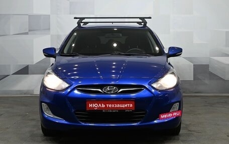 Hyundai Solaris II рестайлинг, 2013 год, 800 000 рублей, 2 фотография