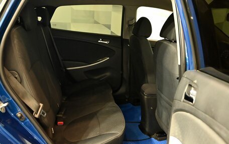 Hyundai Solaris II рестайлинг, 2013 год, 800 000 рублей, 19 фотография