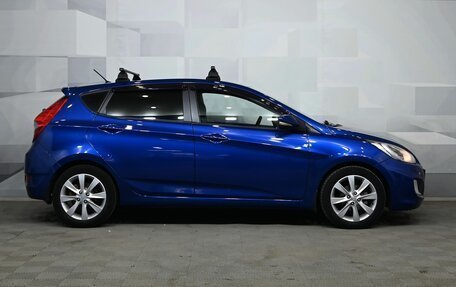 Hyundai Solaris II рестайлинг, 2013 год, 800 000 рублей, 8 фотография