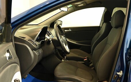 Hyundai Solaris II рестайлинг, 2013 год, 800 000 рублей, 9 фотография