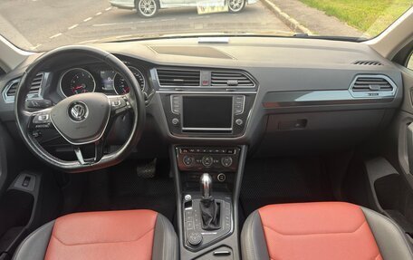 Volkswagen Tiguan II, 2017 год, 2 545 000 рублей, 11 фотография