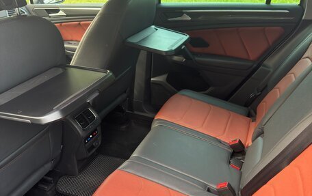 Volkswagen Tiguan II, 2017 год, 2 545 000 рублей, 12 фотография
