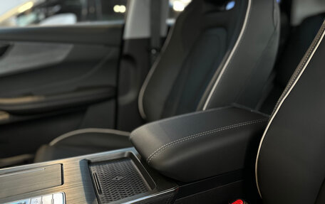 Chery Tiggo 4 I рестайлинг, 2025 год, 2 420 000 рублей, 8 фотография