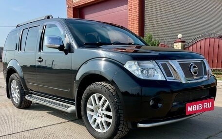 Nissan Pathfinder, 2011 год, 1 630 000 рублей, 5 фотография