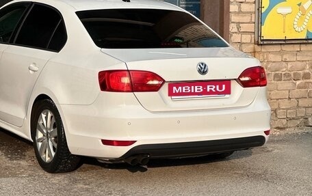 Volkswagen Jetta VI, 2013 год, 890 000 рублей, 11 фотография