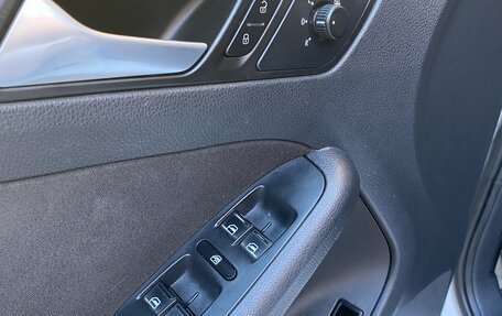 Volkswagen Jetta VI, 2013 год, 890 000 рублей, 19 фотография