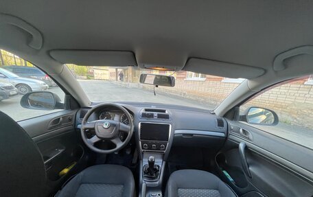 Skoda Octavia, 2010 год, 630 000 рублей, 10 фотография