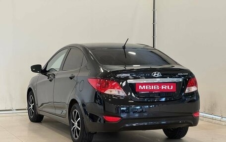 Hyundai Solaris II рестайлинг, 2012 год, 920 000 рублей, 7 фотография