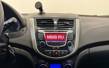 Hyundai Solaris II рестайлинг, 2012 год, 920 000 рублей, 17 фотография