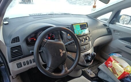 Mitsubishi Grandis, 2008 год, 470 000 рублей, 9 фотография
