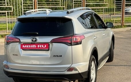 Toyota RAV4, 2015 год, 2 150 000 рублей, 7 фотография