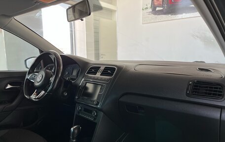 Volkswagen Polo VI (EU Market), 2018 год, 935 000 рублей, 11 фотография