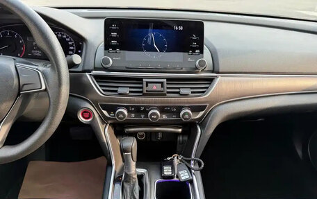 Honda Accord IX рестайлинг, 2020 год, 1 500 000 рублей, 7 фотография