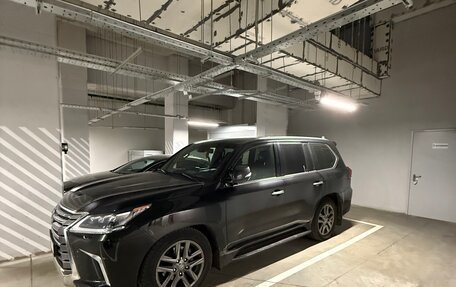 Lexus LX III, 2017 год, 7 550 000 рублей, 3 фотография