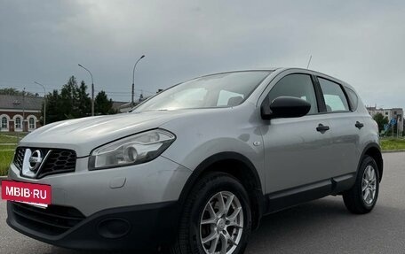 Nissan Qashqai, 2011 год, 900 000 рублей, 10 фотография