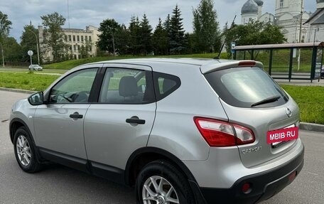 Nissan Qashqai, 2011 год, 900 000 рублей, 8 фотография