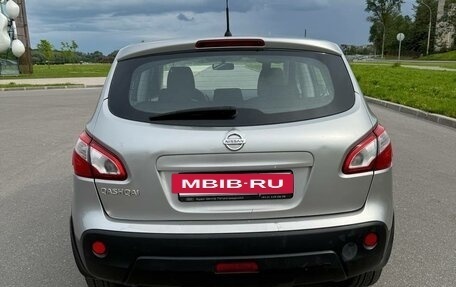 Nissan Qashqai, 2011 год, 900 000 рублей, 13 фотография