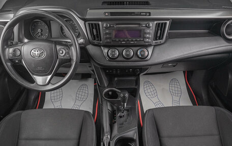 Toyota RAV4, 2015 год, 1 999 000 рублей, 8 фотография