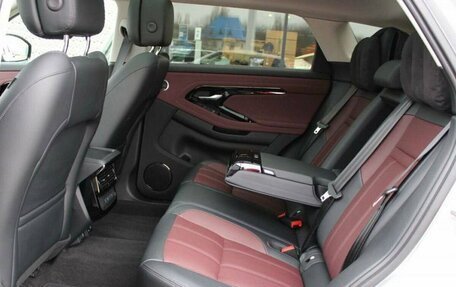 Land Rover Range Rover Evoque II, 2024 год, 5 990 000 рублей, 8 фотография