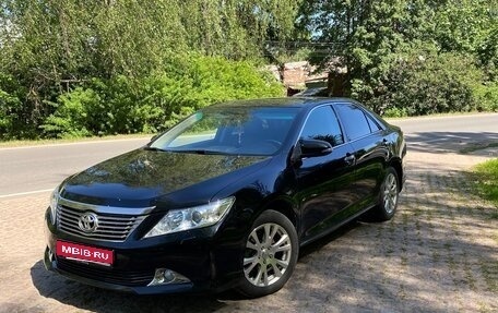Toyota Camry, 2014 год, 1 680 000 рублей, 1 фотография